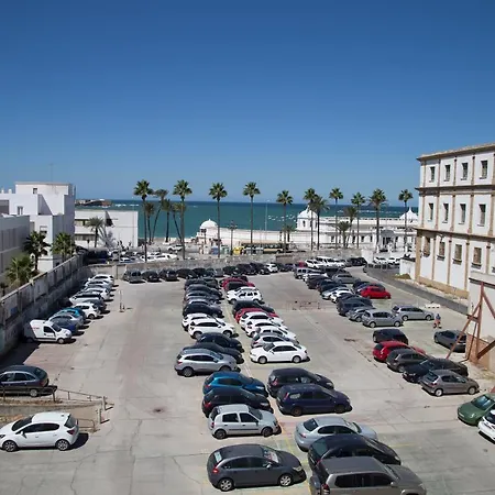 The Traveller's House Con Vistas A Playa La Caleta Apartment Cádiz